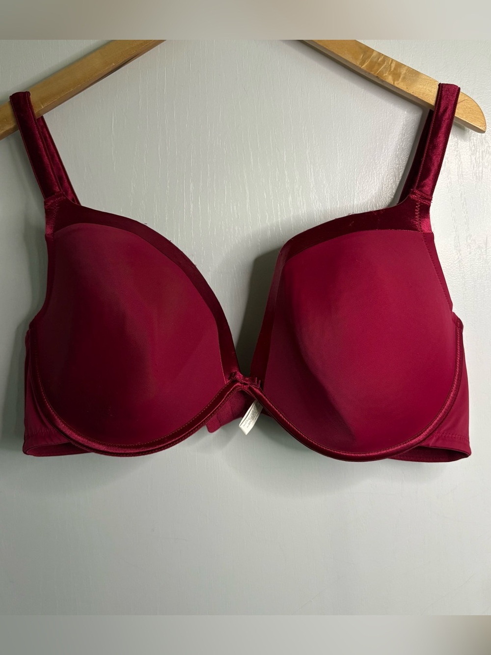 LOT of 2 Avenue Body 44D Underwired T-Shirt Bras Burgundy & Black Adj Strap Chic